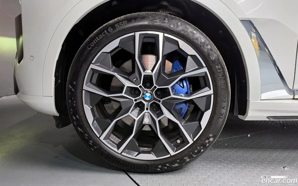 BMW X7 xDrive 40d M 7 2025 — миниатюра 2