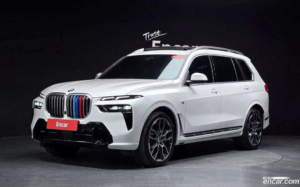 BMW X7 xDrive 40d M 7 2025 — фото 1, купить с доставкой в Москву