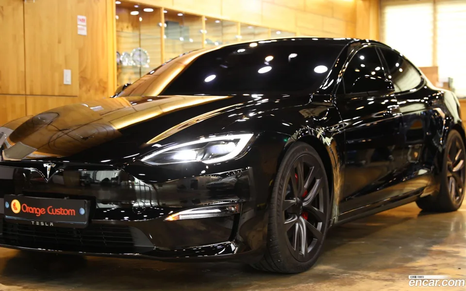 Tesla Model S 2024 — миниатюра 3