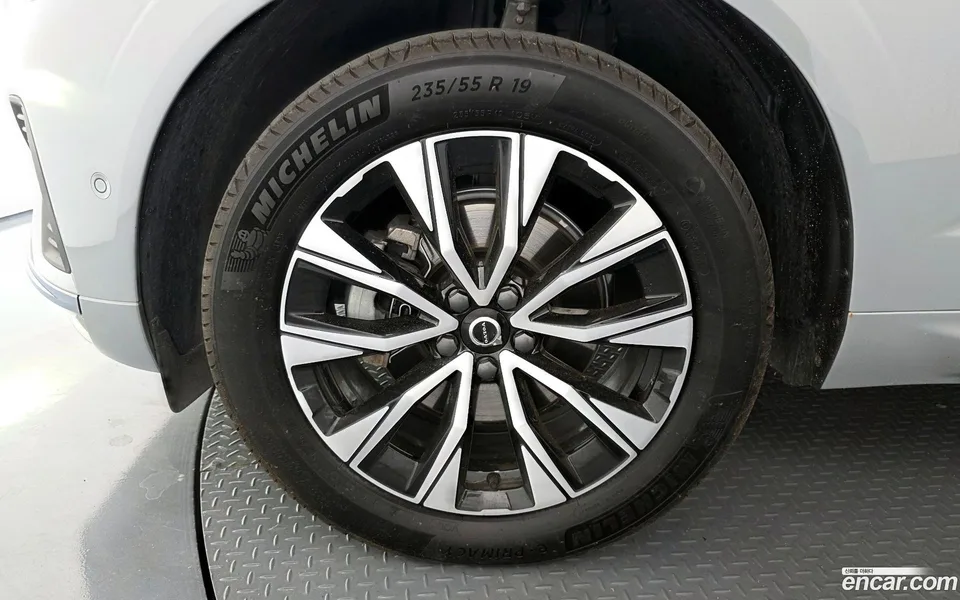 Volvo XC60 B5 2024 — миниатюра 2