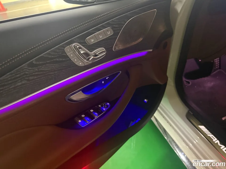 Mercedes-Benz AMG GT 4 43 4MATIC+ 2023 — миниатюра 4