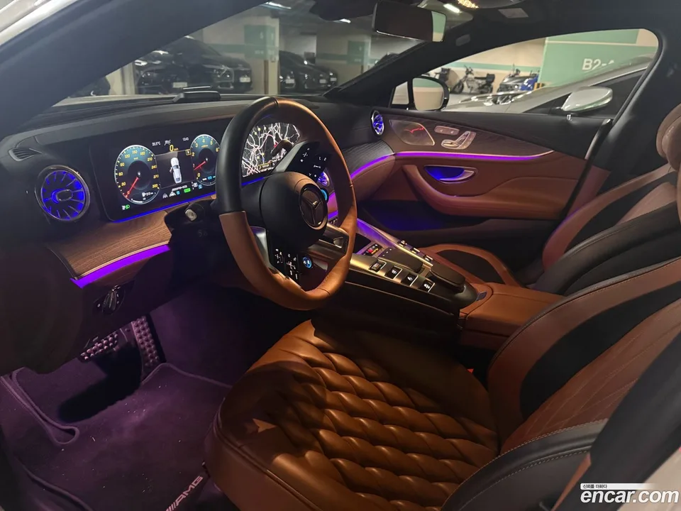 Mercedes-Benz AMG GT 4 43 4MATIC+ 2023 — миниатюра 5