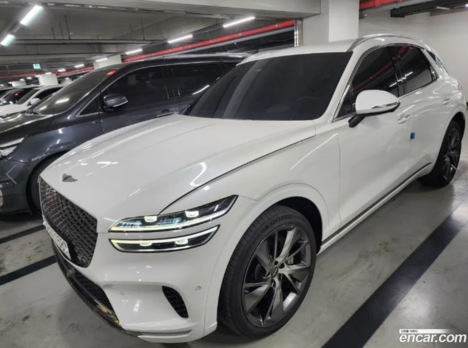 Genesis GV70 2.5T 2WD 2023 — миниатюра 2