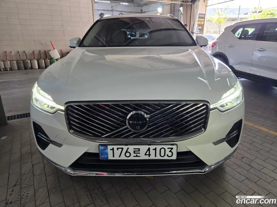 Volvo XC60 T8 2025 — миниатюра 3