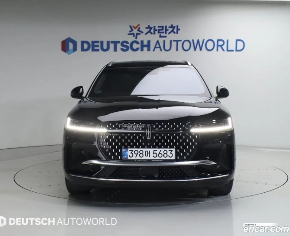 Lincoln Nautilus 2.0 AWD 2024 — миниатюра 3