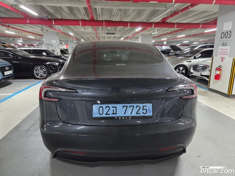 Tesla Model 3 RWD 2026 — миниатюра 4
