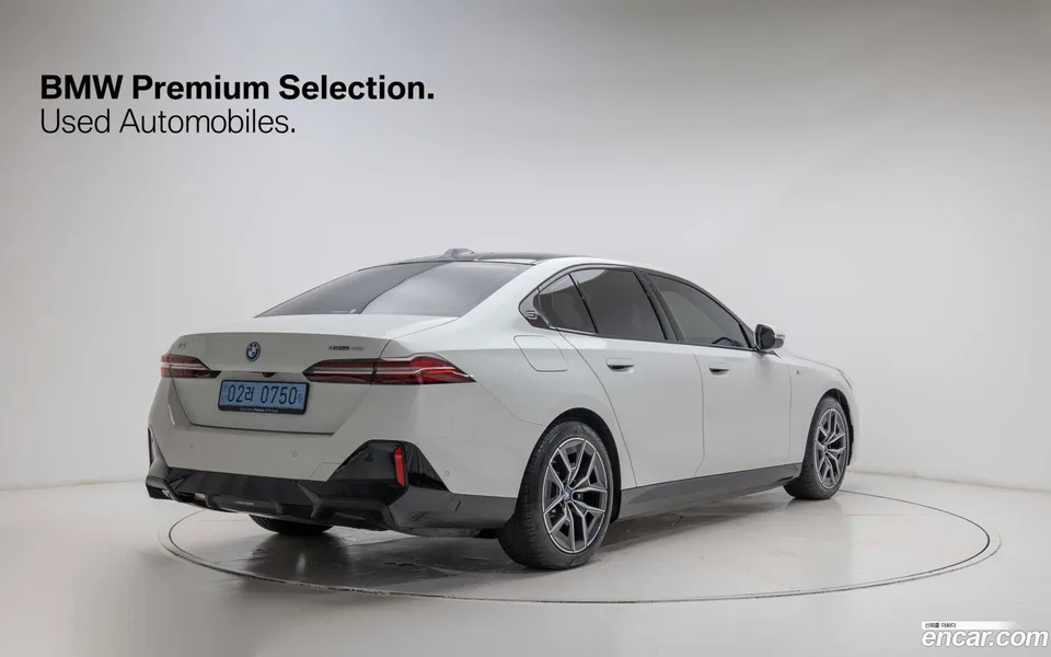 BMW i5 eDrive 40 M 2025 — миниатюра 2