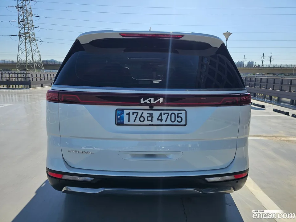 Kia Carnival 9 2022 — миниатюра 4