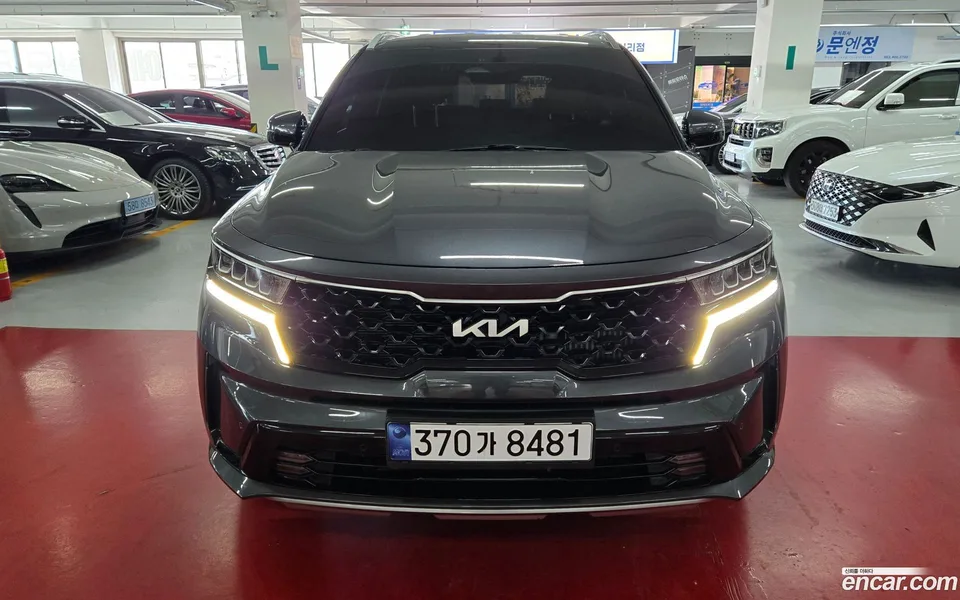 Kia Sorento HEV 1.6 4WD 2022 — фото 1, купить с доставкой в Москву