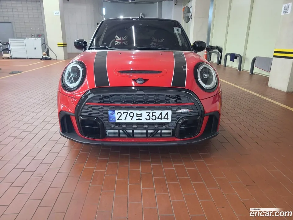 MINI Cooper S Convertible JCW 2024 — миниатюра 3