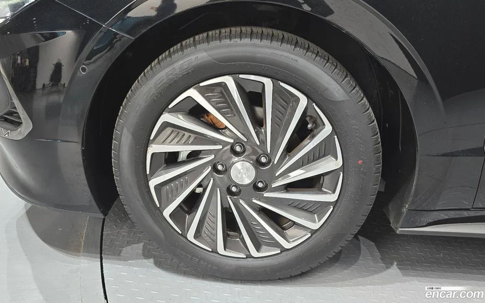 Hyundai Sonata Hybrid 2023 — миниатюра 5