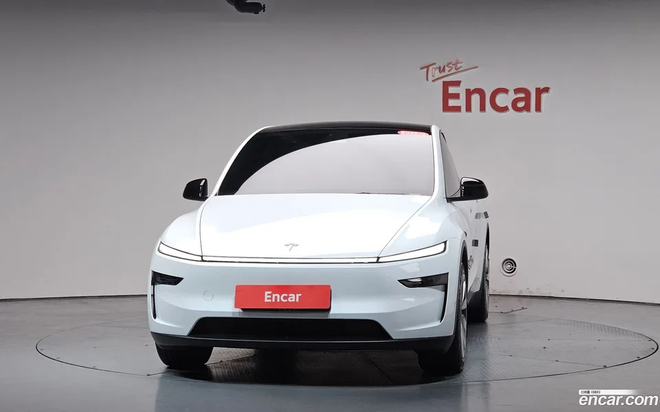 Tesla Model Y RWD 2025 — миниатюра 3
