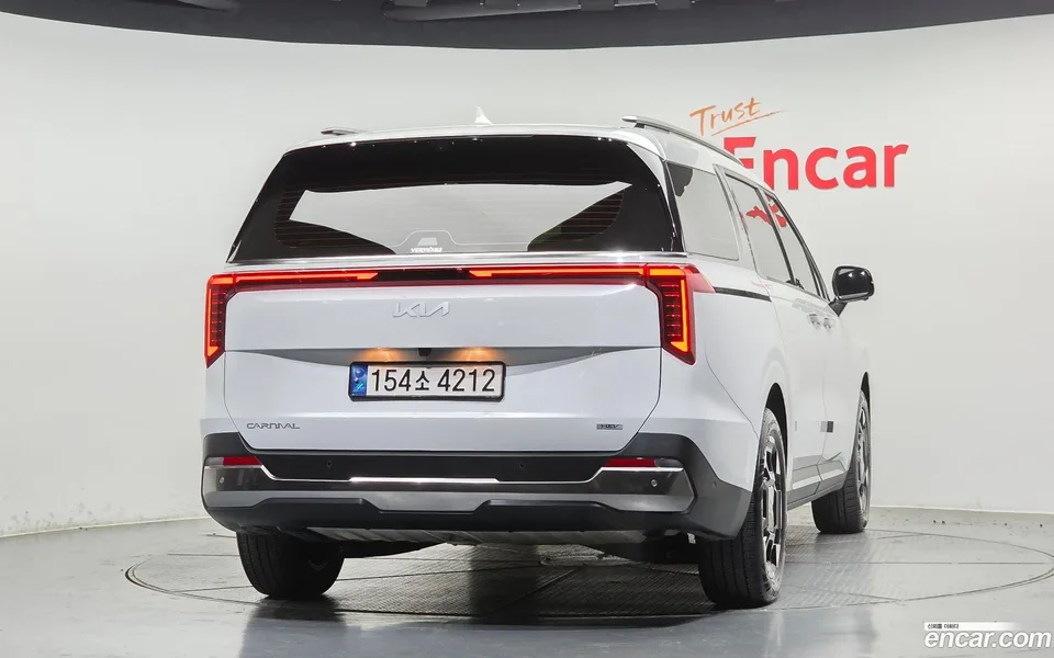 Kia Carnival HEV 9 2024 — миниатюра 4