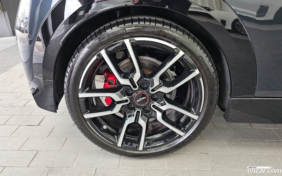 MINI Cooper S JCW 2025 — миниатюра 5