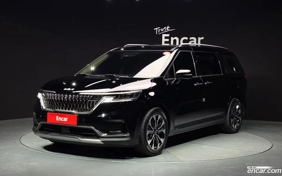 Kia Carnival 9 2022 — фото 1, купить с доставкой в Москву