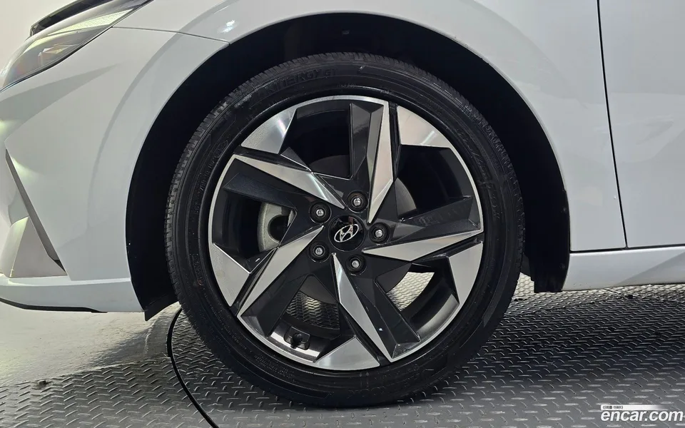 Hyundai Avante 1.6 2022 — миниатюра 2