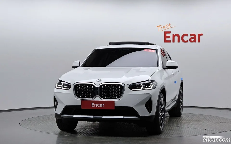 BMW X4 xDrive20i xLine 2025 — миниатюра 3