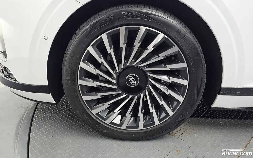 Hyundai Grandeur Hybrid 2024 — миниатюра 2