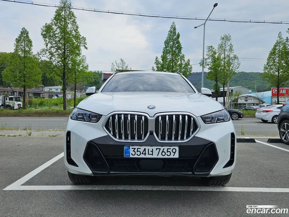 BMW X6 xDrive30d M 2025 — фото 1, купить с доставкой в Москву