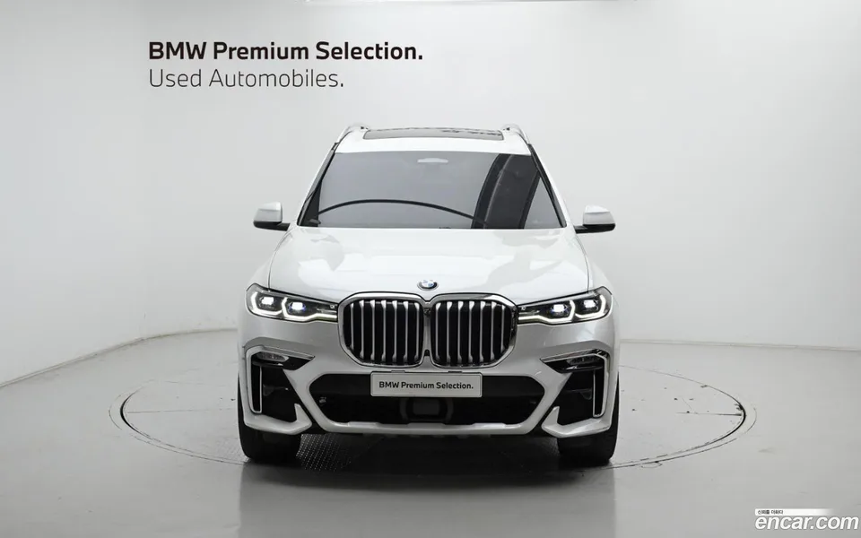 BMW X7 xDrive 40i M 6 2022 — миниатюра 3