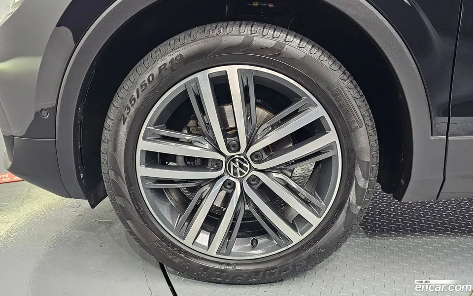Volkswagen Tiguan 2.0 TDI 4 2022 — миниатюра 2