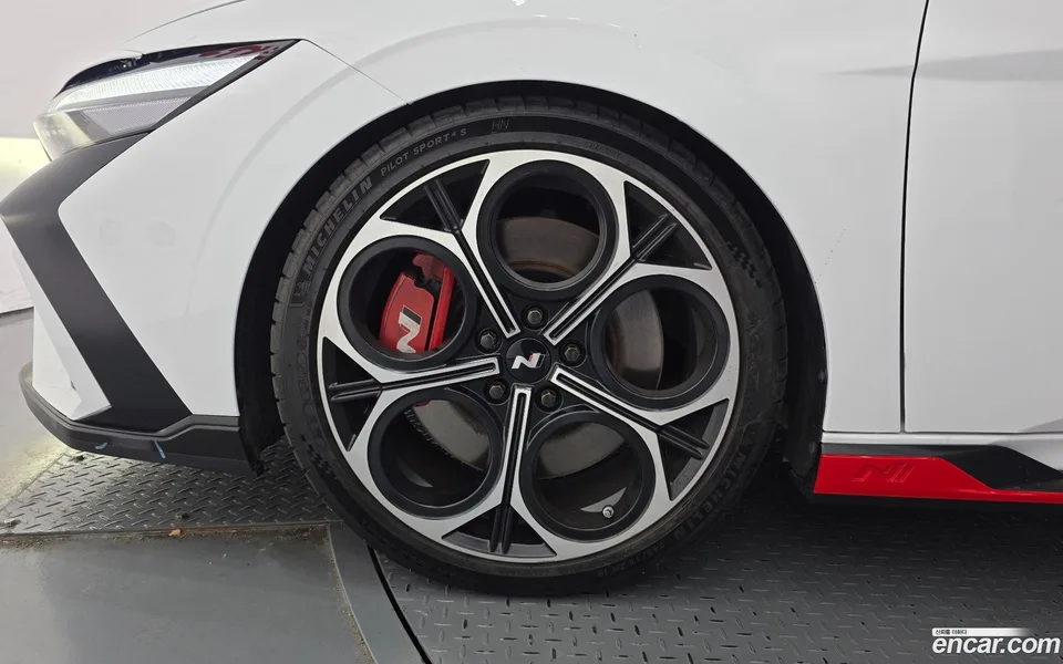 Hyundai Avante CN7 2.0 N 2024 — миниатюра 2