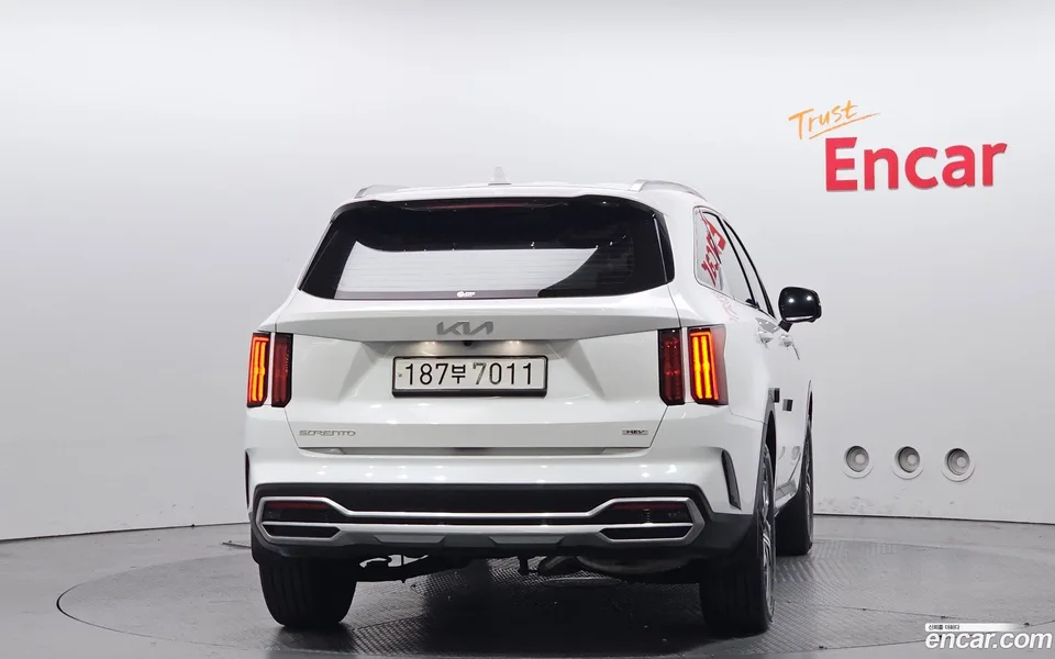 Kia Sorento HEV 1.6 2WD 2022 — миниатюра 4