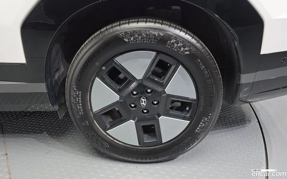 Hyundai SantaFe HEV 1.6 2WD 2023 — миниатюра 5