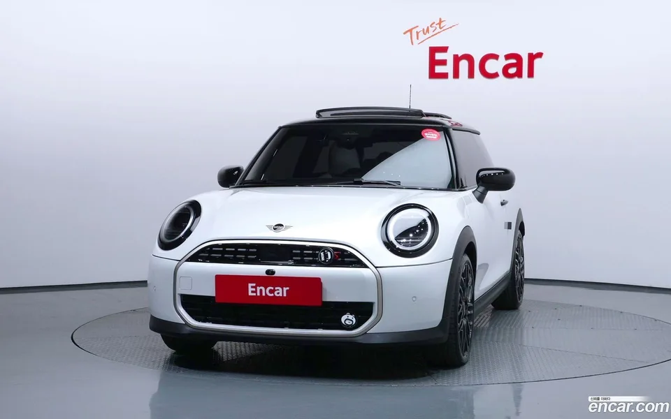 MINI Cooper S 2024 — миниатюра 3