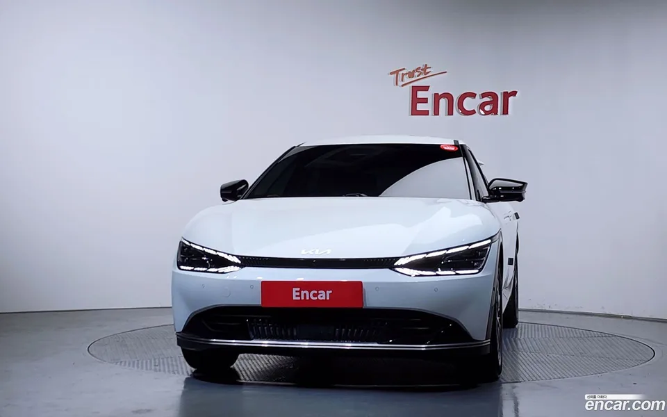 Kia EV6 2024 — миниатюра 3