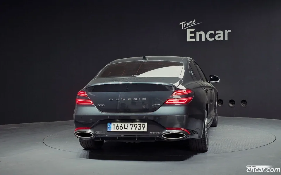 Genesis G70 2.5T 4WD 2023 — миниатюра 4