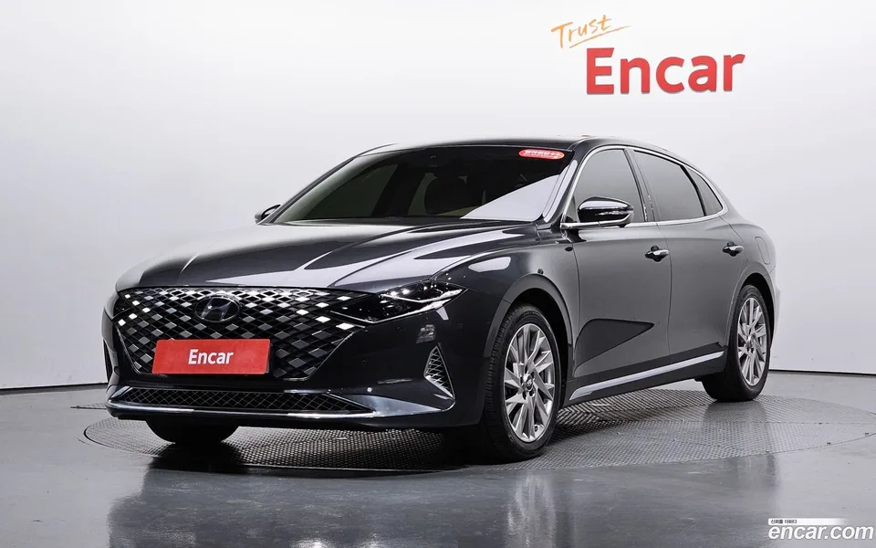 Hyundai Grandeur IG Hybrid 2022 — фото 1, купить с доставкой в Москву