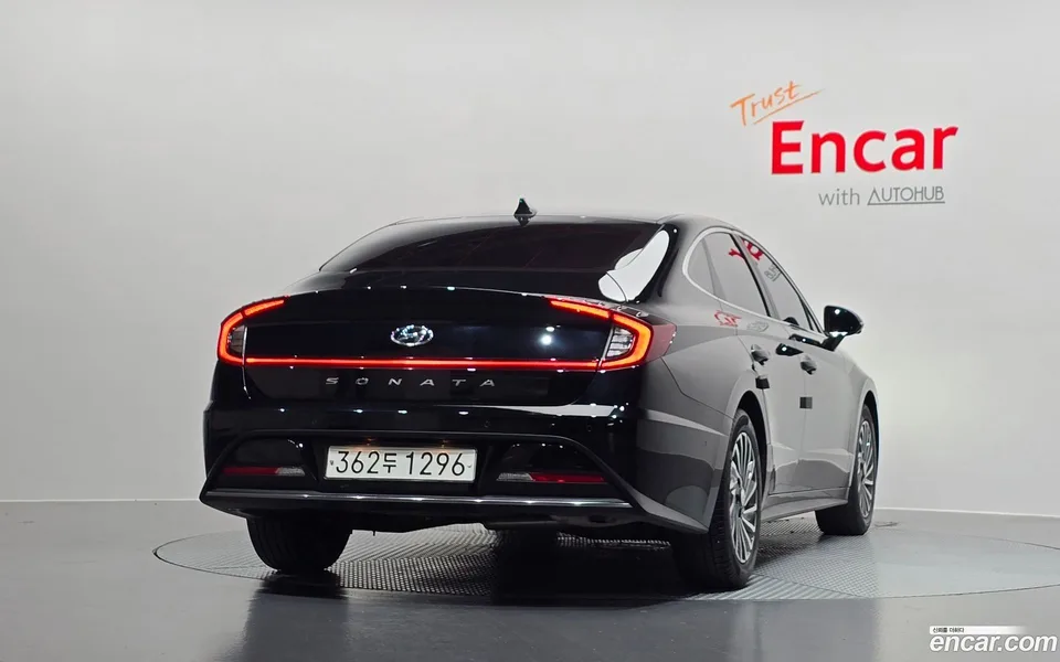 Hyundai Sonata Hybrid 2023 — миниатюра 4