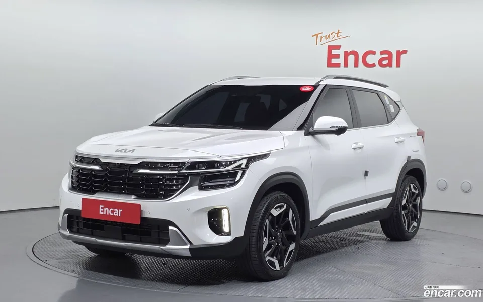 Kia Seltos 1.6 2WD 2025 — фото 1, купить с доставкой в Москву
