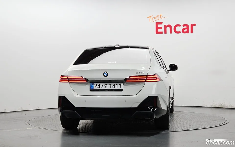 BMW 5 Series 520i M 2025 — миниатюра 4