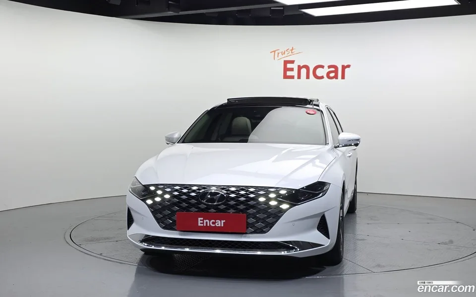 Hyundai Grandeur IG Hybrid 2022 — миниатюра 3