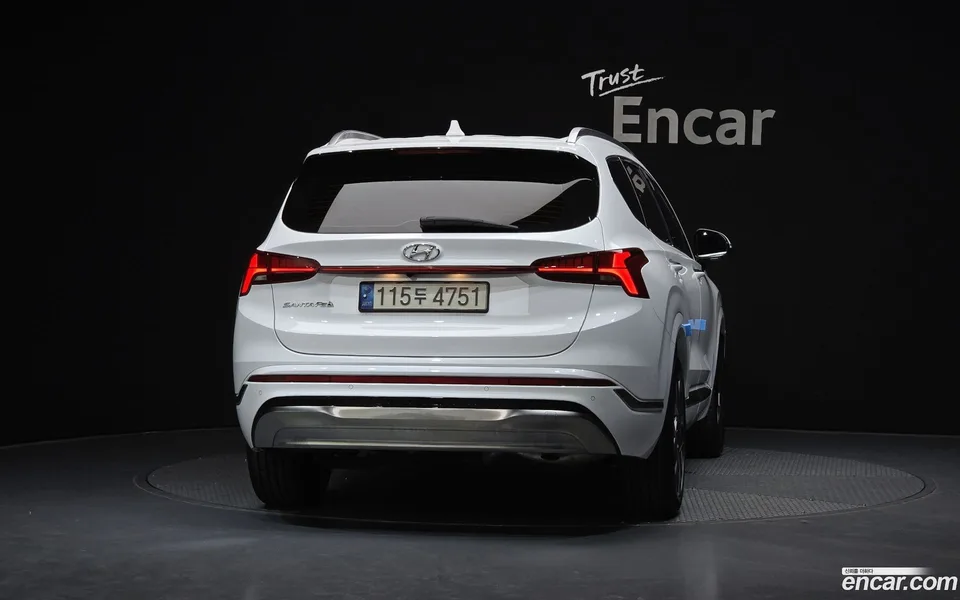 Hyundai SantaFe 2.2 2WD 2022 — миниатюра 4