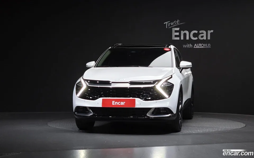 Kia Sportage Hybrid 2WD 2023 — миниатюра 3