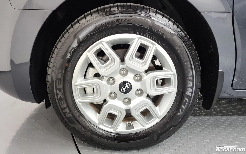 Hyundai Staria HEV 1.6 5 2024 — миниатюра 2