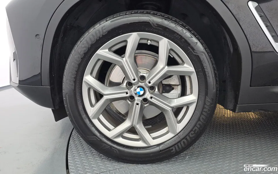 BMW X4 xDrive20i xLine 2024 — миниатюра 2