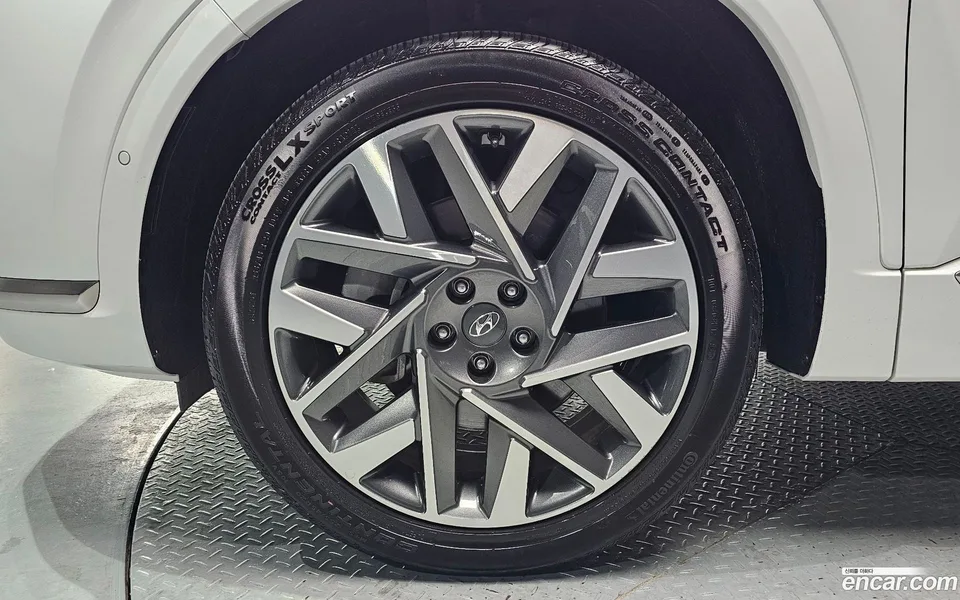 Hyundai SantaFe 2.5T 2WD 2023 — миниатюра 2
