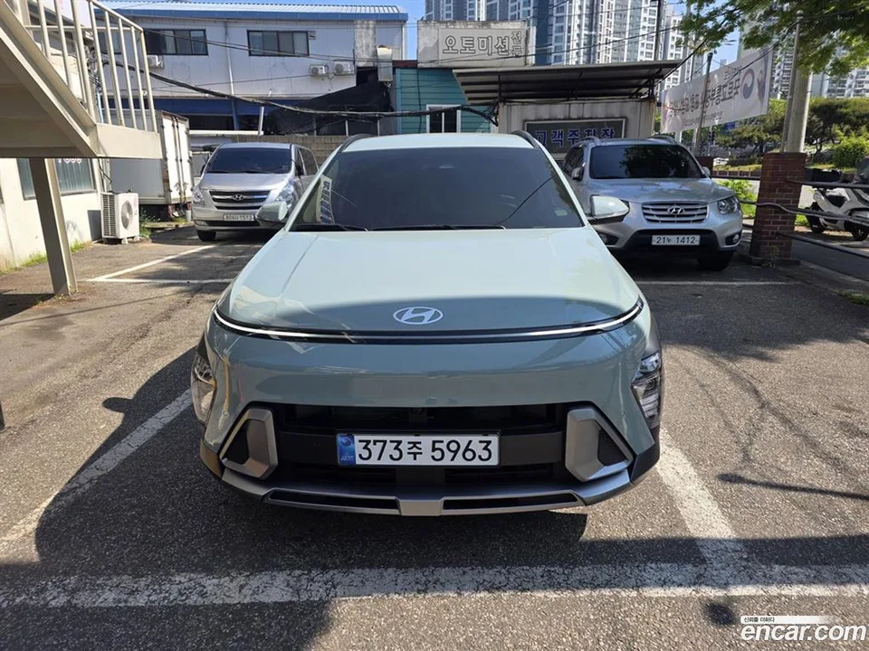 Hyundai Kona Hybrid 2025 — фото 1, купить с доставкой в Москву