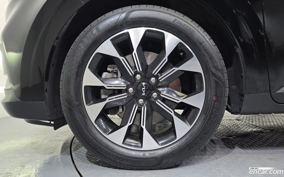 Kia Carnival 9 2022 — миниатюра 2