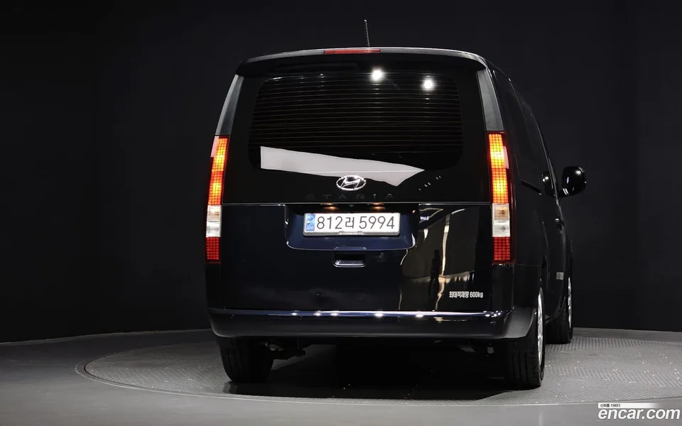 Hyundai Staria 5 2022 — миниатюра 4