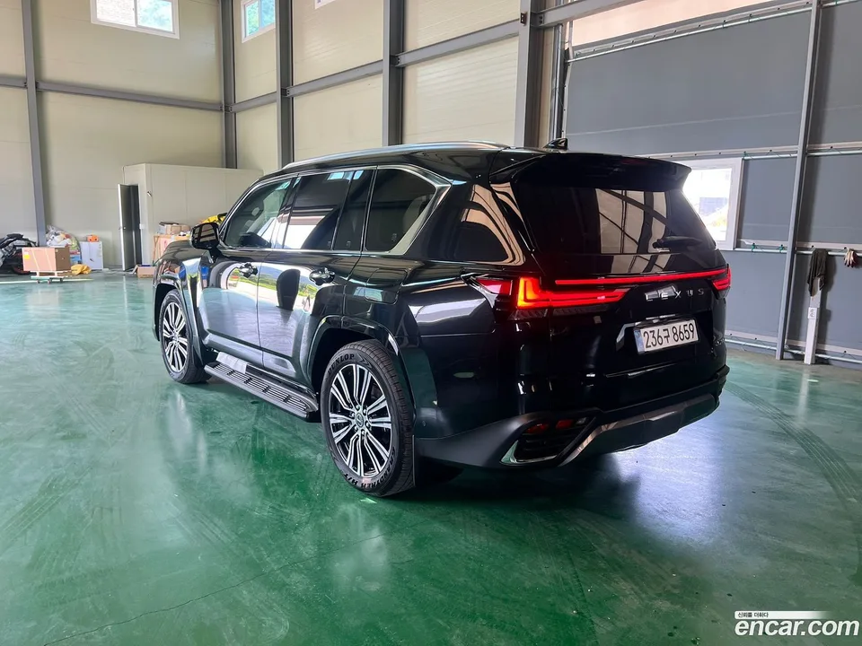 Lexus LX 700h 2025 — миниатюра 4