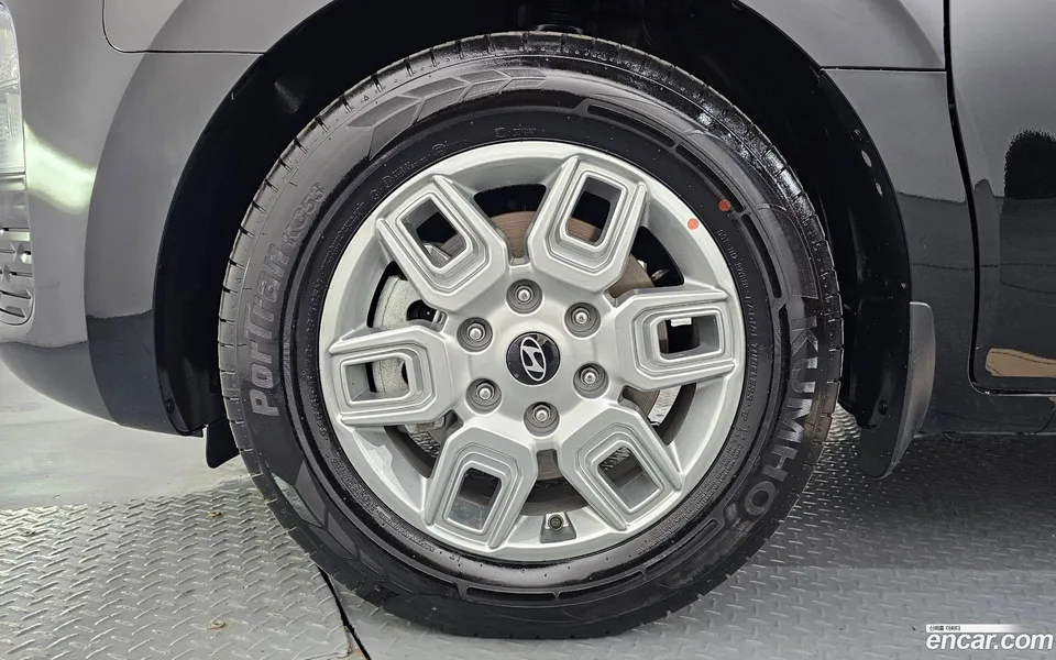 Hyundai Staria L3.5 3 2024 — миниатюра 5