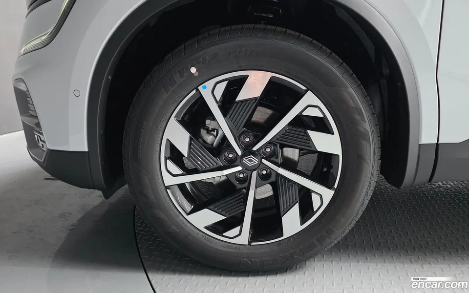 Renault Samsung QM6 2.0 GDe RE 2WD 2026 — миниатюра 5