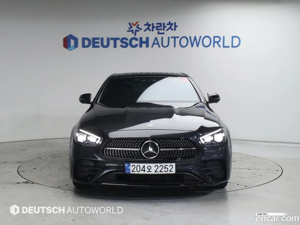 Mercedes-Benz E-Class E350 4MATIC AMG Line 2022 — фото 1, купить с доставкой в Москву
