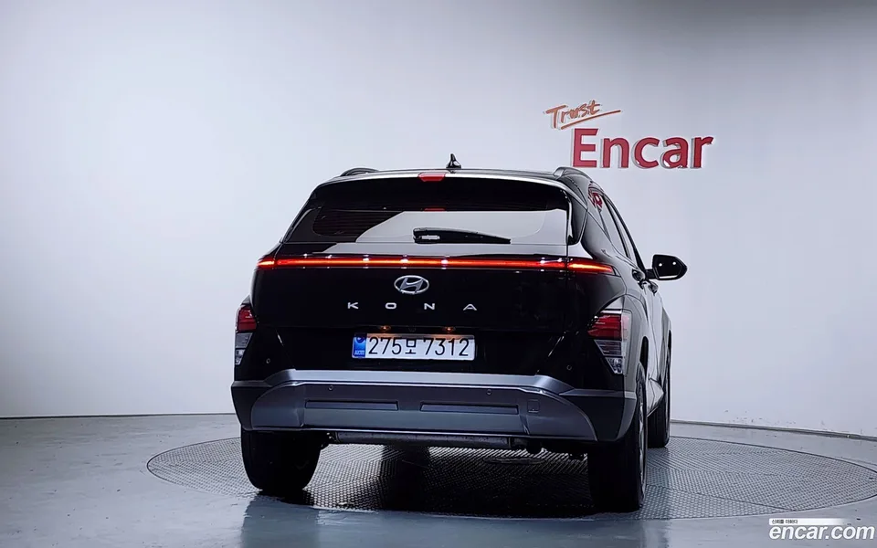 Hyundai Kona 1.6 2WD 2023 — миниатюра 4