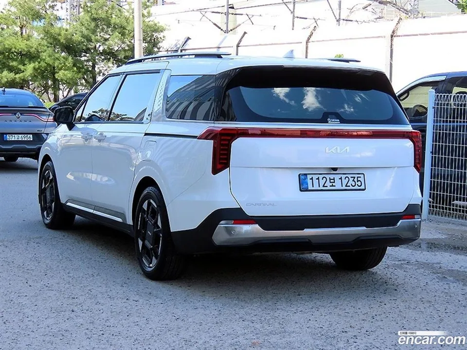 Kia Carnival 9 2025 — миниатюра 3